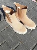 Nieuwe beige enkellaarsjes maat 38, Ophalen of Verzenden, Nieuw, Beige, Lage of Enkellaarzen
