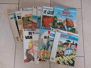 Stapel stripboeken van Asterix de Galliër beschikbaar voor biedingen