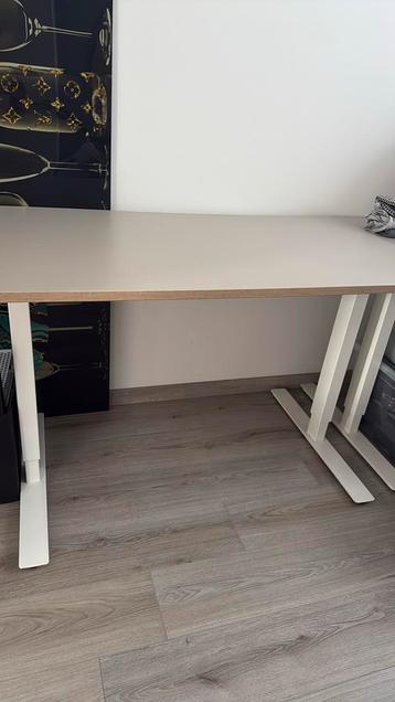 Verstelbaar bureau beige/wit IKEA