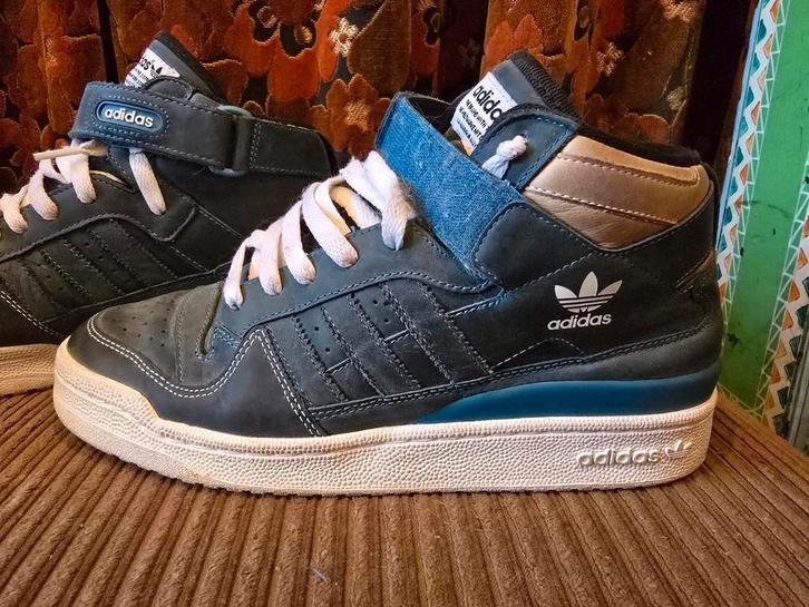 ADIDAS sneakers 42/43, Kleding | Heren, Schoenen, Zo goed als nieuw, Ophalen of Verzenden