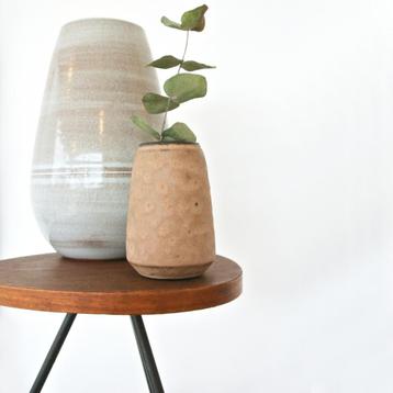 vintage VAASJE roze taupe keramiek berkenbast Mid Century beschikbaar voor biedingen