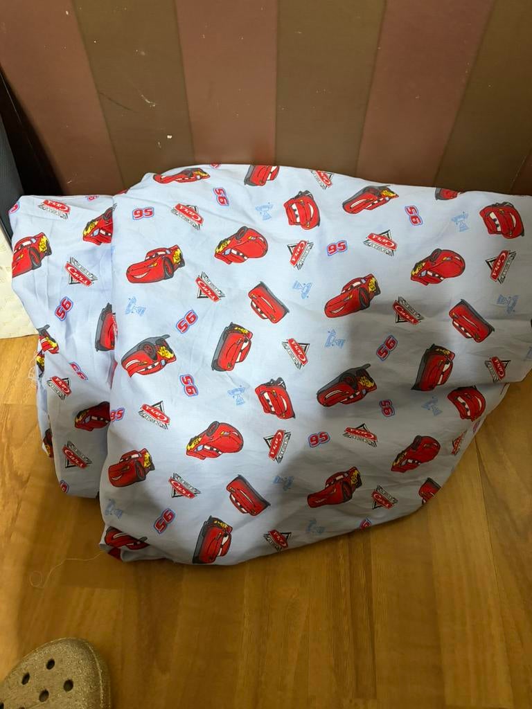 Disney cars stof 840 m, Hobby en Vrije tijd, Stoffen en Lappen, Blauw, 120 cm of meer, Ophalen of Verzenden, Katoen