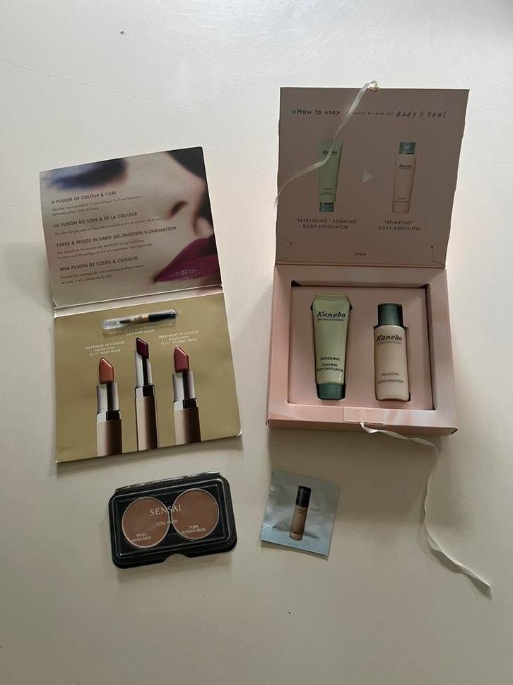 Kanebo / Sensai skincare en make up sets Nieuw, Sieraden, Tassen en Uiterlijk, Uiterlijk | Cosmetica en Make-up, Nieuw, Make-up