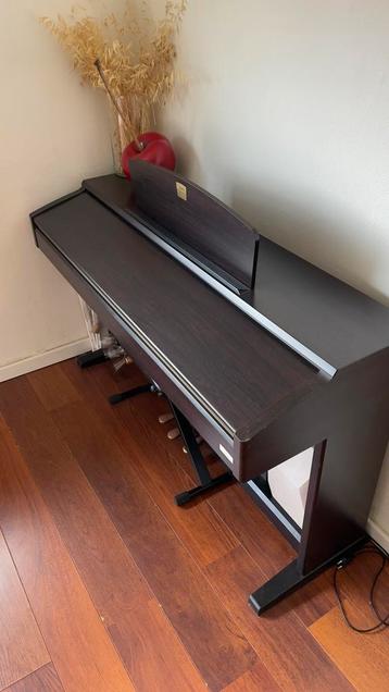 Yamaha clp120 piano digitale elektrische piano beschikbaar voor biedingen