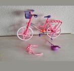 Barbie roze fiets met 2 helmen en mandje, Ophalen, Zo goed als nieuw, Barbie