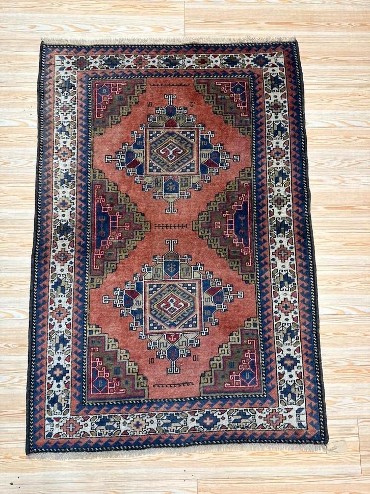 Kaukasisch van Kazakhstan Tapijt 160 x 110 cm, Huis en Inrichting, Stoffering | Tapijten en Kleden, Zo goed als nieuw, 100 tot 150 cm