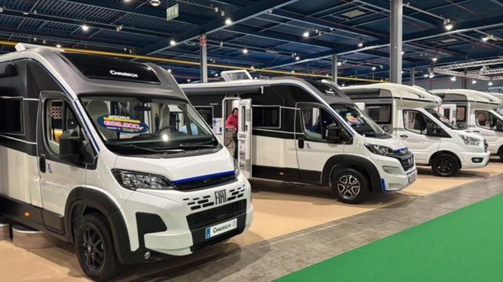 Chausson Campers by Ron Hazenberg Campers, Caravans en Kamperen, Campers, Bedrijf, tot en met 4, Half-integraal, Chausson, Diesel