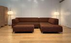 Leolux Faya Lobi Hoekbank + Hocker & Kussens – NP: €9.000, Leolux, https://www.leolux.nl/, Hoekbank, 300 cm of meer