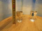 2 zilverkleur wijn proef / communie bekertjes reliefopdruk, Verzamelen, Glas en Borrelglaasjes, Ophalen of Verzenden, Zo goed als nieuw