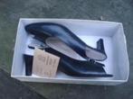 GRATIS VERZENDEN NIEUWE ZWARTE LEREN SLINGBACKS MT 40,5, Nieuw, VINTAGE DRESSING, Schoenen met lage hakken, Zwart