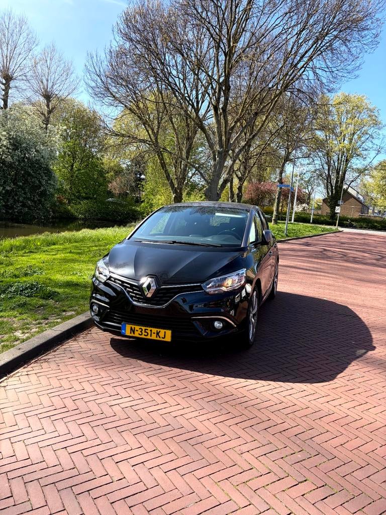Renault Scénic 1.3 Energy TCe 163pk EDC 2018 Zwart, 4 cilinders, 1850 kg, 75 €/maand, Particulier