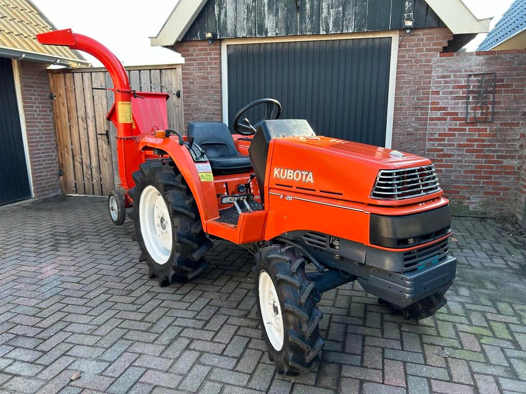 Kubota X20 4x4 met Professionele Versnipperaar, Zakelijke goederen, Agrarisch | Tractoren, Gebruikt, Tot 2500, Tot 80 Pk, Ophalen