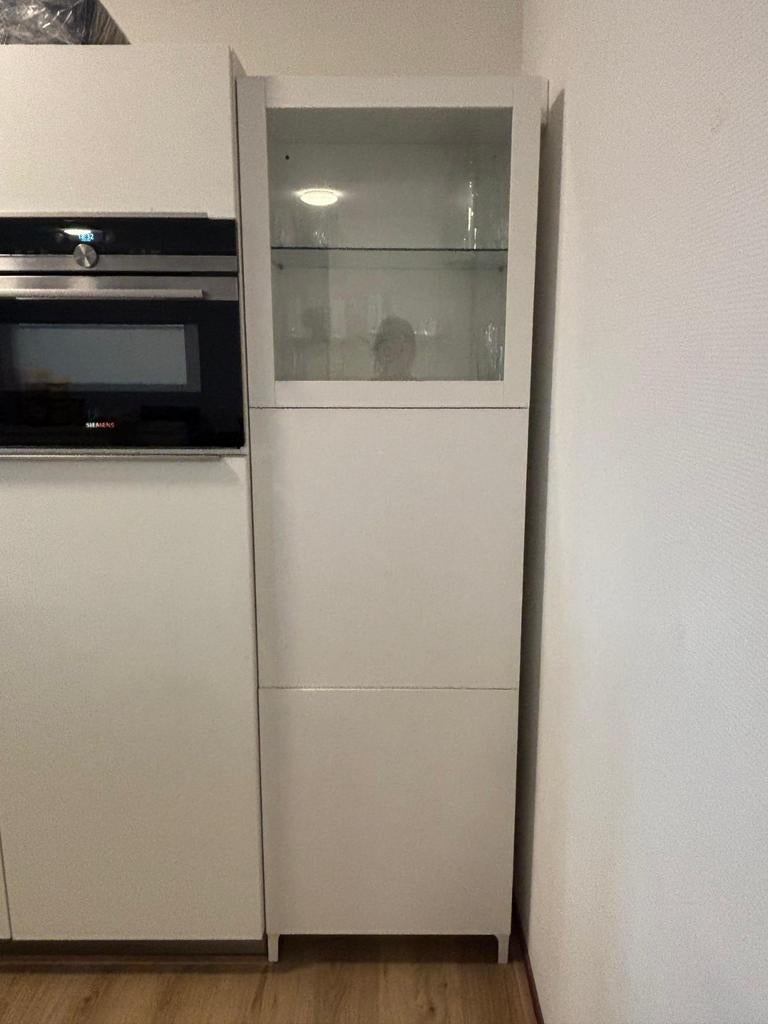 Ikea Bestå Vitrinekast met Glazen Deur en Plank, Ophalen of Verzenden, Gebruikt