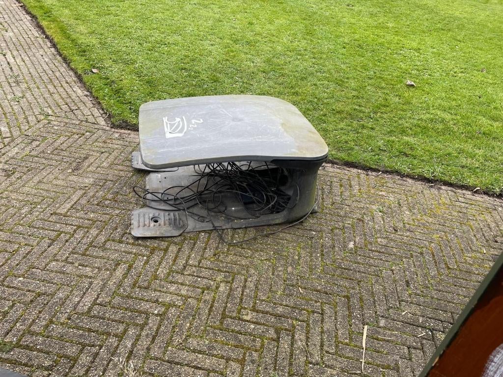 Robotmaaier Robomow RS615, Tuin en Terras, Robotmaaiers, Ophalen, Gebruikt, Meer dan 25 cm, Bestuurbaar via app