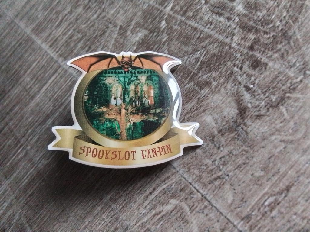 Efteling spookslot fan pin, Ophalen of Verzenden, Nieuw, Button of Speldje