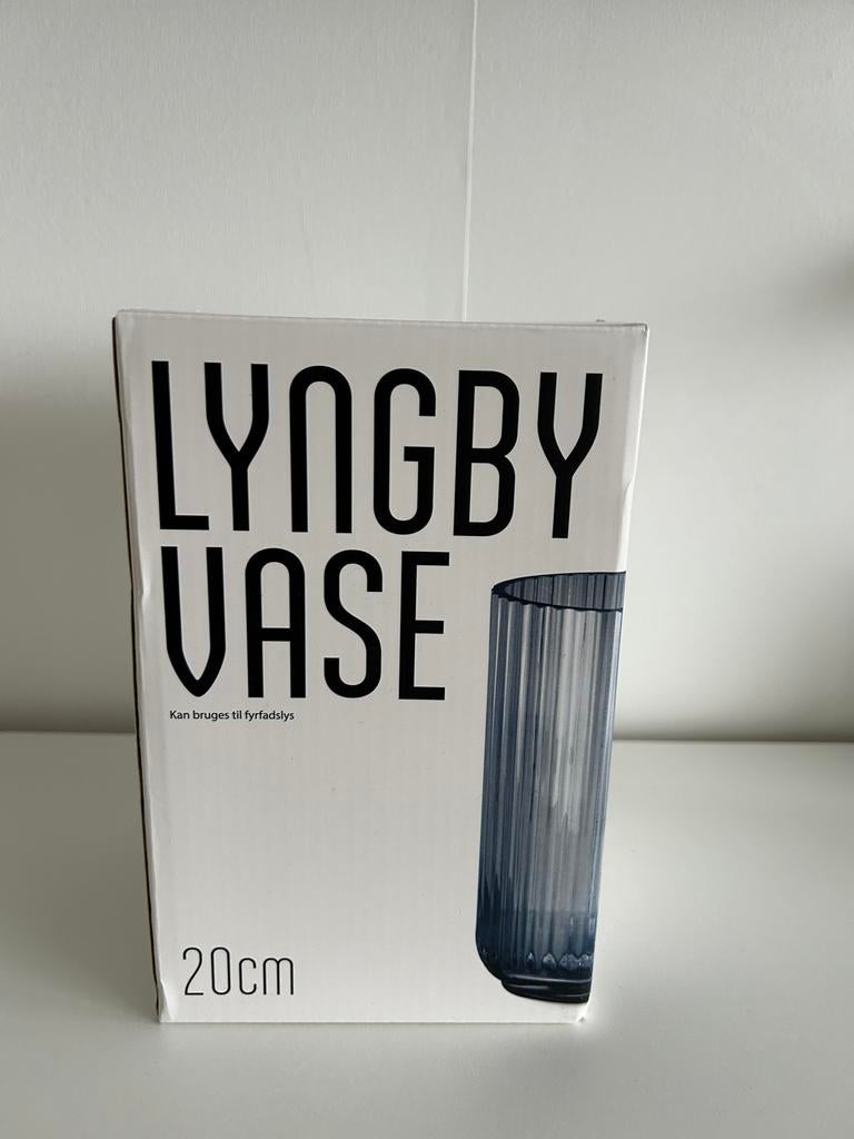 Lyngby vaas 20cm, Blauw, Nieuw, Ophalen of Verzenden, Glas