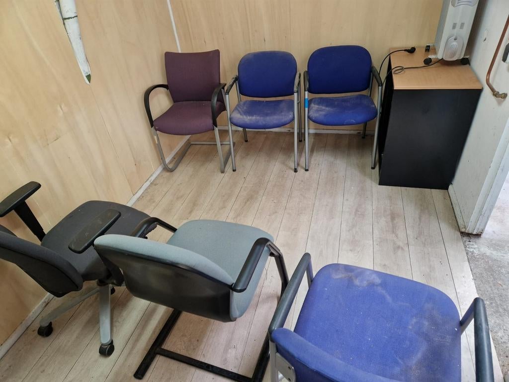 5 vergaderstoelen - Gratis af te halen, Ophalen, Gebruikt, Overige kleuren, Stof