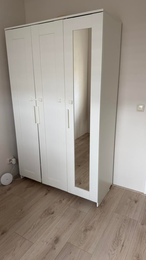 KOOPJE: IKEA BRIMNES kast met spiegel – €75 (SNEL WEG!), Huis en Inrichting, Kasten | Kledingkasten, Ophalen, 25 tot 50 cm, 100 tot 150 cm