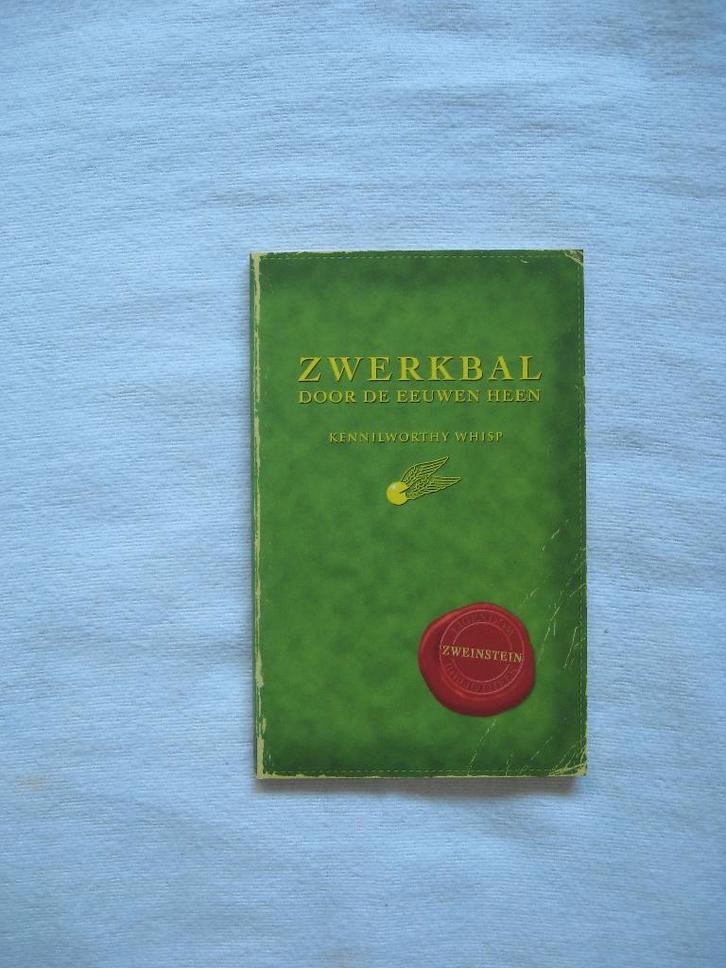 Harry Potter Kennilworthy Whisp- Zwerkbal door de jaren heen, Verzamelen, Harry Potter, Nieuw, Boek of Poster, Ophalen of Verzenden