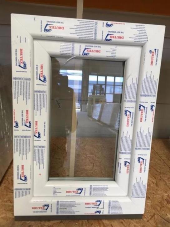 Kozijn draaikiep breed 50 cm hoog 60-70-100 cm.