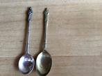 2 verschillende Apostel Lepeltjes 🌼 verschillende, Antiek en Kunst, Ophalen of Verzenden