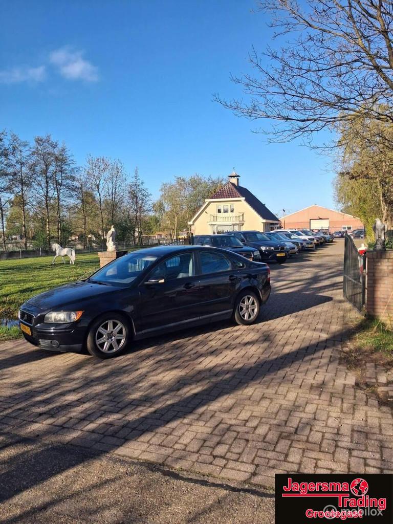Volvo S40 2.5 T5 Exclusive, Auto's, Volvo, Voorwielaandrijving, Gebruikt, 700 kg, Handgeschakeld