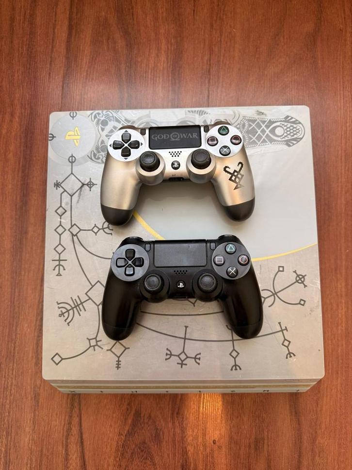 PS4 Pro 1TB God of War Editie Compleet Pakket + Games, Spelcomputers en Games, Spelcomputers | Sony PlayStation 4, Gebruikt, Pro