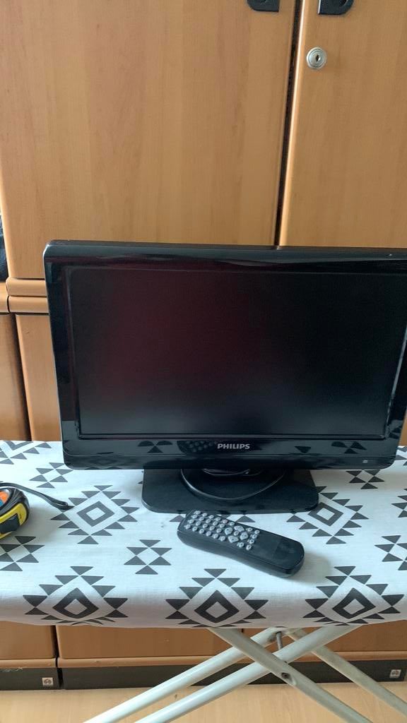 Philips tv, caravan , game, Ophalen of Verzenden, Zo goed als nieuw, 50 Hz, Philips