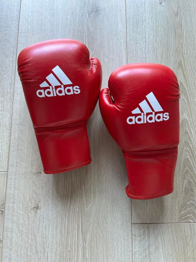 Adidas Bokshandschoenen Rood - Zo goed als nieuw, Ophalen of Verzenden, Zo goed als nieuw, Bokshandschoenen