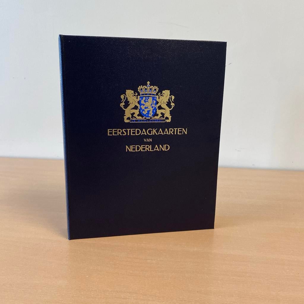 Davo album 1e dag kaarten Nederland (1-159) 2 stuks, Postzegels en Munten, Ophalen, Onbeschreven, Nederland