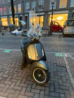Vespa Sprint, Fietsen en Brommers, Ophalen of Verzenden, Zo goed als nieuw, Benzine