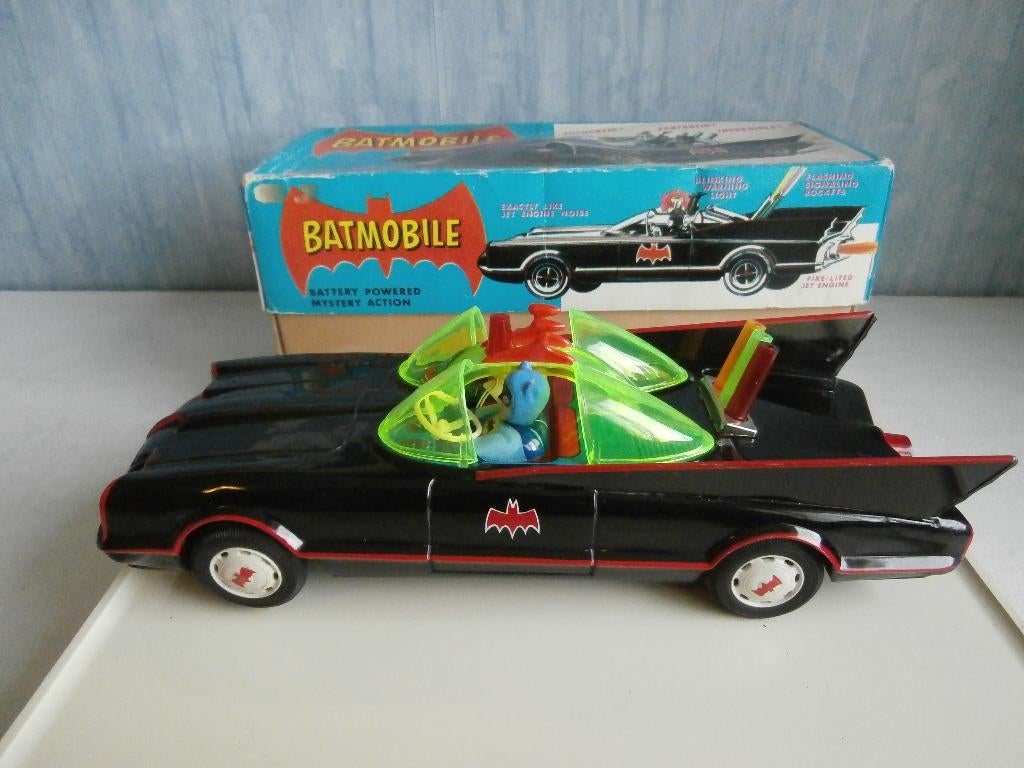 Aoshin blikken Batmobile in doos 30 cm in prima staat., Antiek en Kunst, Ophalen of Verzenden