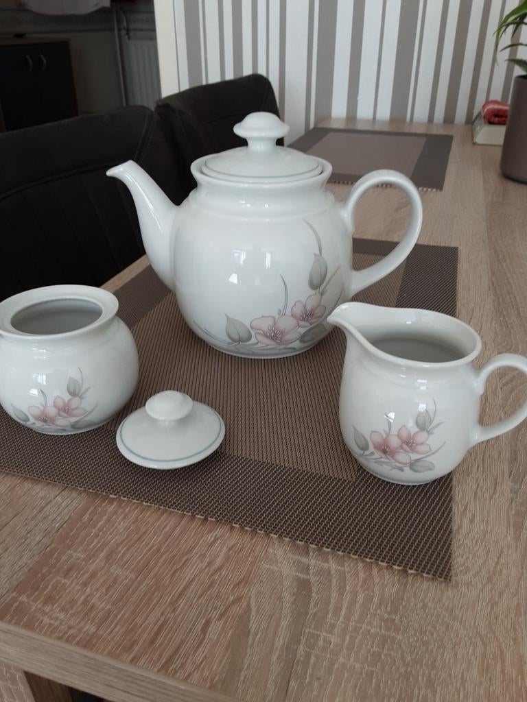 Lief thee, koffie setje nooit gebruikt!, Ophalen