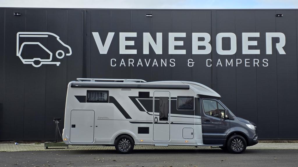 Adria Coral Supreme MB 670 DL, Caravans en Kamperen, Campers, Automaat, 7 tot 8 meter, Bedrijf, Diesel