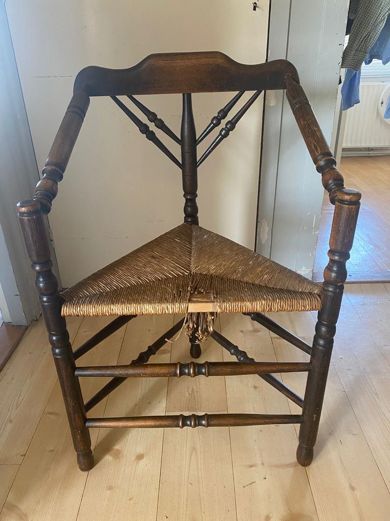 Antieke hoekstoel, Antiek en Kunst, Antiek | Meubels | Stoelen en Banken, Ophalen