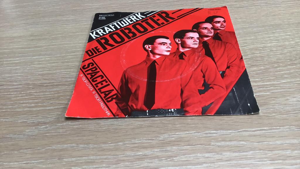 TOPPER VAN KRAFTWERK: DIE ROBOTER, Ophalen of Verzenden, Zo goed als nieuw, Overige formaten, Levenslied of Smartlap