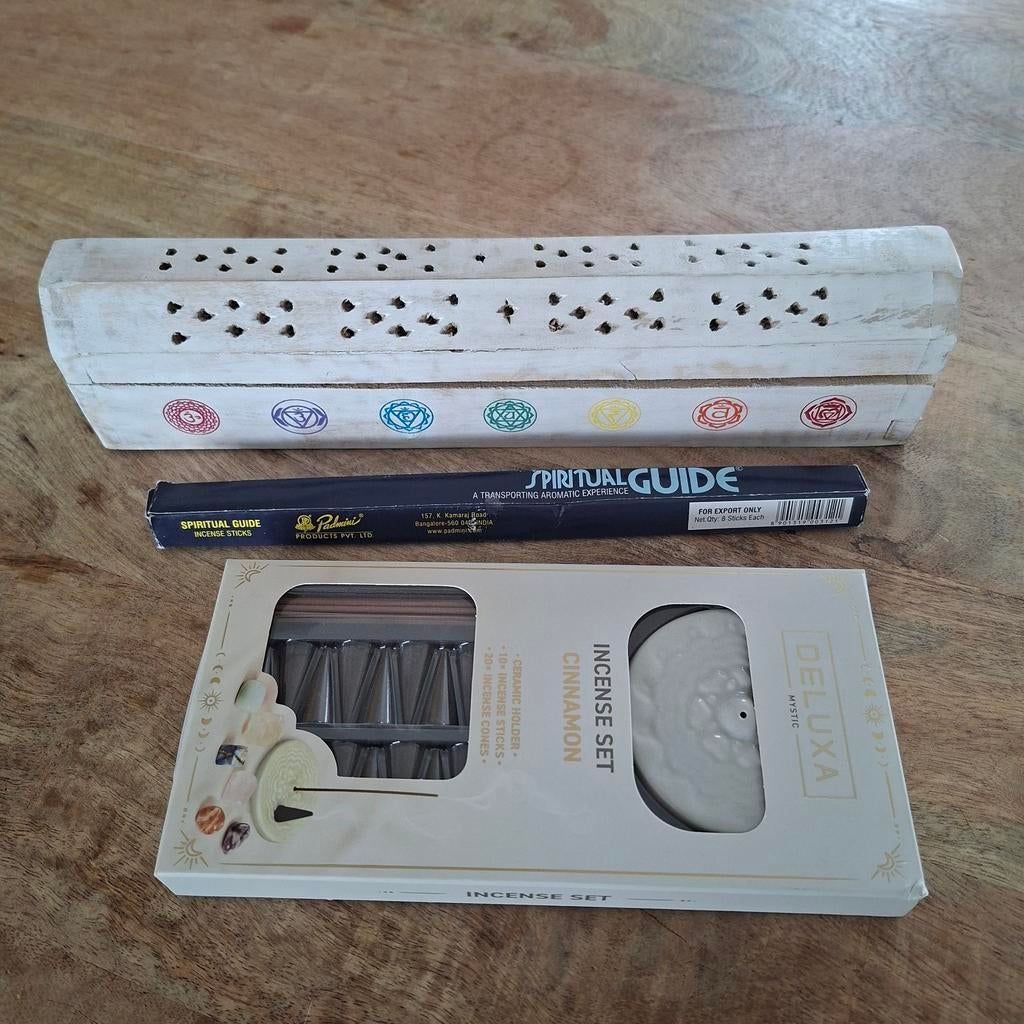 Chakra Wierook Set: Kistje, Brander & Diverse Wierook, Gelezen, Meditatie of Yoga, Overige typen, Ophalen of Verzenden