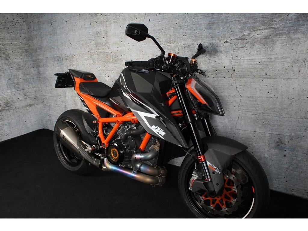 KTM 1290 Superduke RR Full Akrapovic - 1 van de 500stuks!, 2 cilinders, KTM, Motorrijbewijs A, Bedrijf