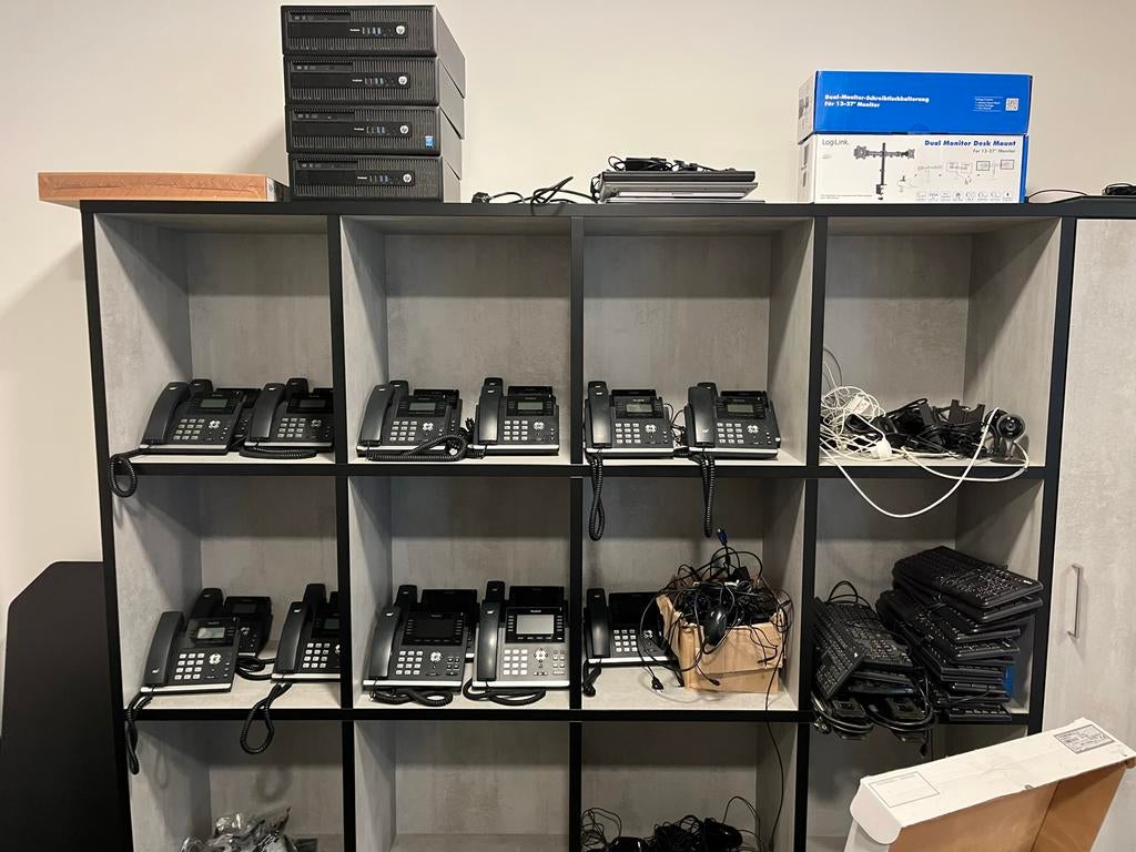 Partij Yealink bureautelefoons - Ideaal voor kantoor, Ophalen, Gebruikt