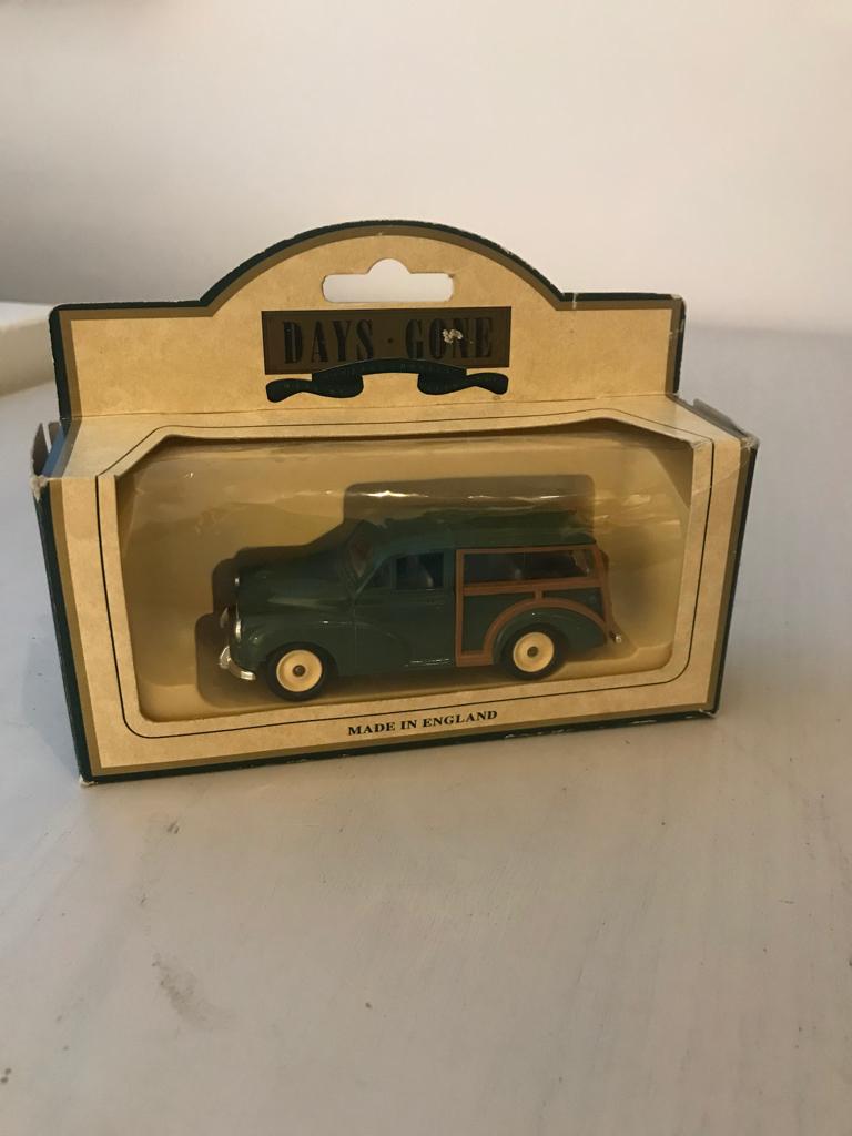 Morris Minor Traveller van Days Gone 1:43, Hobby en Vrije tijd, Modelauto's | 1:43, Ophalen of Verzenden, Zo goed als nieuw, Auto