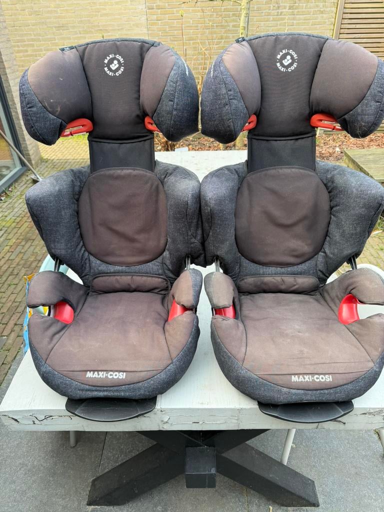 Autostoel, gordel bevestiging maxi cosi, Verstelbare rugleuning, Maxi-Cosi, Ophalen, 15 t/m 25 kg