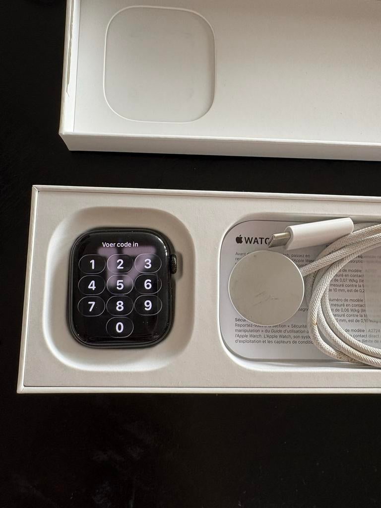 Apple Watch S10 42mm midnight black, Ophalen of Verzenden, Gebruikt, Zwart, IOS