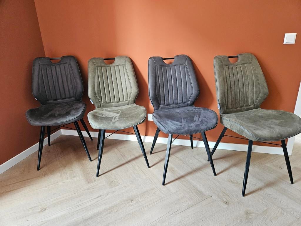 4 eetkamerstoelen microleder, Huis en Inrichting, Stoelen, Ophalen of Verzenden, Zo goed als nieuw, Grijs, Vier