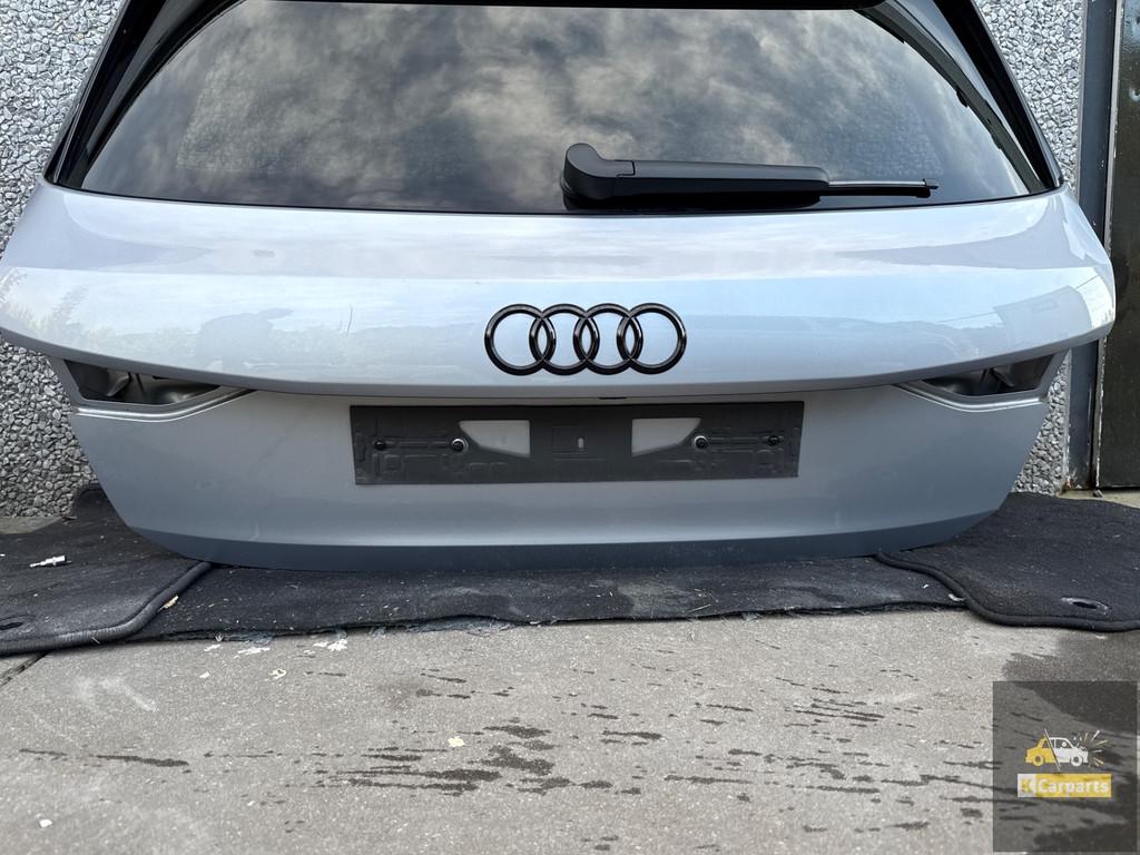 AUDI A3 8Y Sportback hybrid Grijs achterklep 2019+, Info@fabrikant.eu, Fabrikantstraat 1
1000 AA  Amsterdam, NL, Fabrikant BV