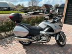 Honda NT700 VA Deauville - Toermotor met ABS, 2 cilinders, Particulier, Meer dan 35 kW, Toermotor