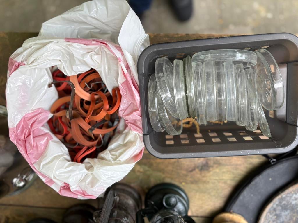 Gratis wekpot deksels, rubbers en klemmen, Antiek en Kunst, Ophalen