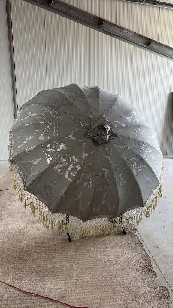 Unieke Parasol uit India - 240x190 cm, Ophalen, Gebruikt, 1 tot 2 meter, Stokparasol
