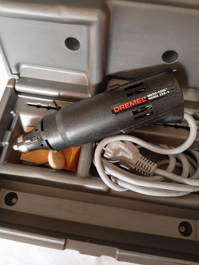 Dremel, Ophalen, Nieuw