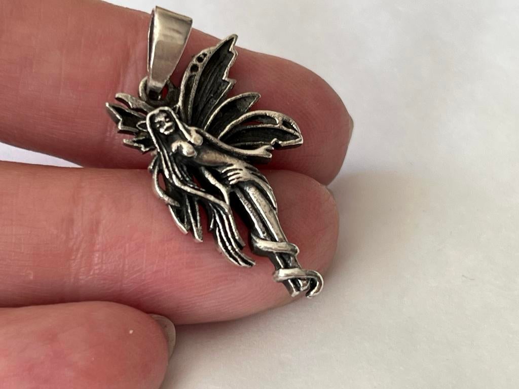 Zilveren Hanger Dame / Elf - Gekeurd - 3,5 cm, Sieraden, Tassen en Uiterlijk, Overige voorstellingen, Verzenden, Zo goed als nieuw