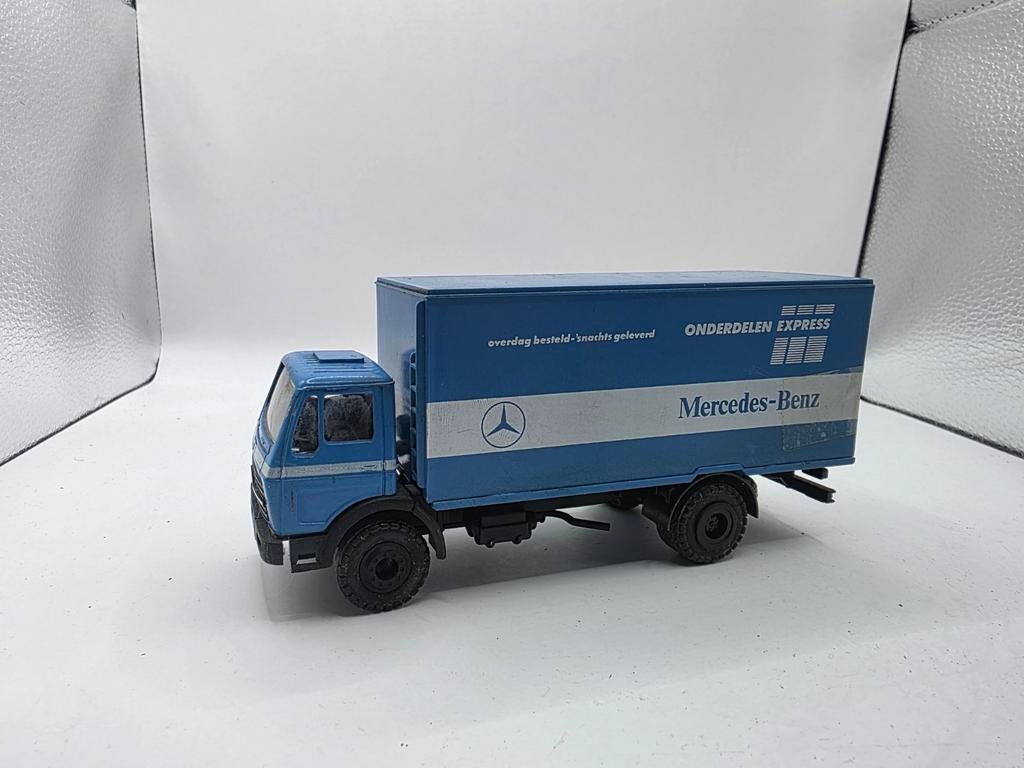 Mercedes bakwagen, Hobby en Vrije tijd, Modelauto's | 1:50, Ophalen of Verzenden, Zo goed als nieuw, Bus of Vrachtwagen, Wsi